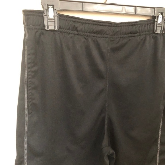 Umbro Athletic Shorts - Picture 2 of 5